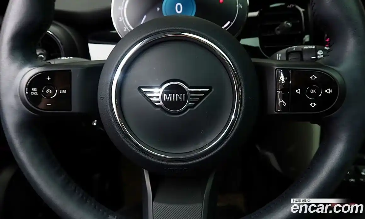 Mini Cooper 2023 2.0 Автомат в Москве № 595233, фото 13