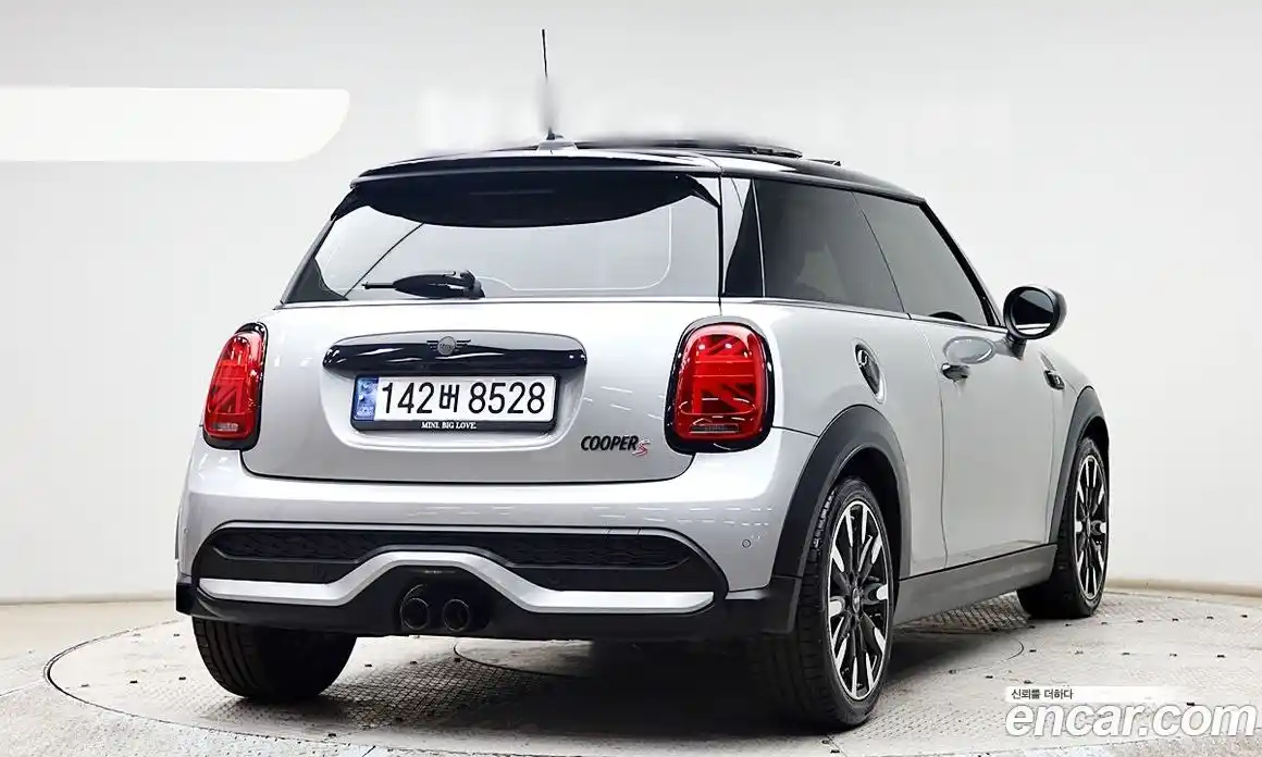 Mini Cooper 2023 2.0 Автомат в Москве № 595233, фото 3