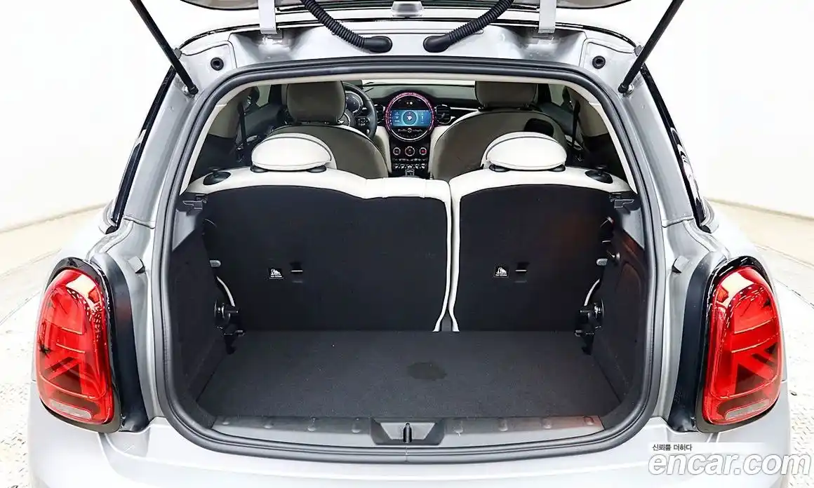 Mini Cooper 2023 2.0 Автомат в Москве № 595233, фото 5