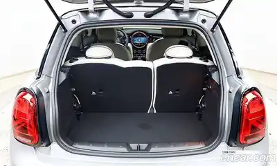 Mini Cooper 2023 2.0 Автомат в Москве № 595233, миниатюра 5