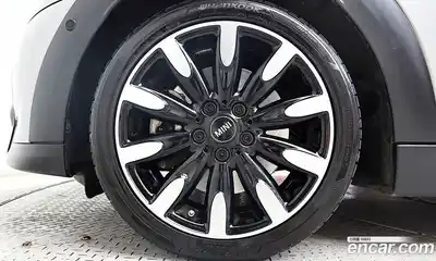 Mini Cooper 2023 2.0 Автомат в Москве № 595233, миниатюра 6