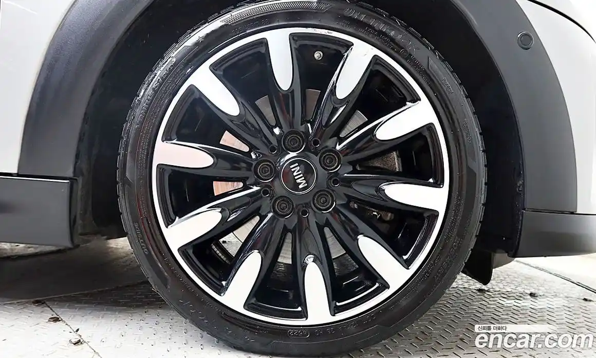 Mini Cooper 2023 2.0 Автомат в Москве № 595233, фото 7