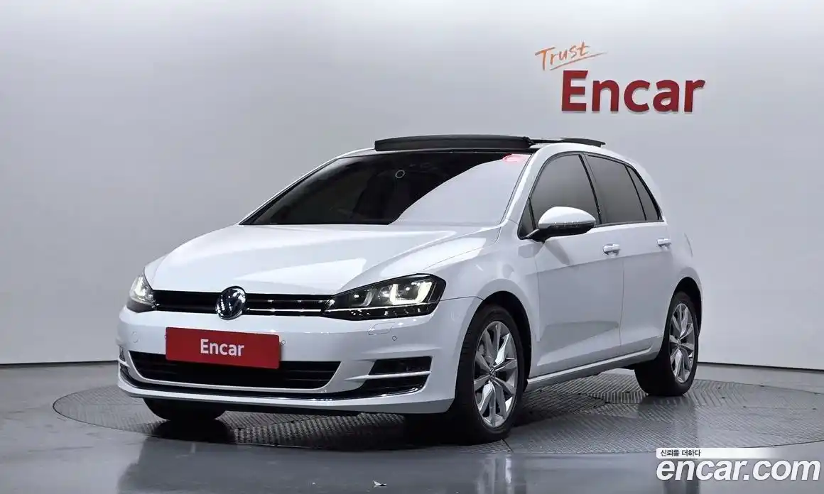 Volkswagen Golf 2013 2.0 Автомат в Москве № 595624, фото 1