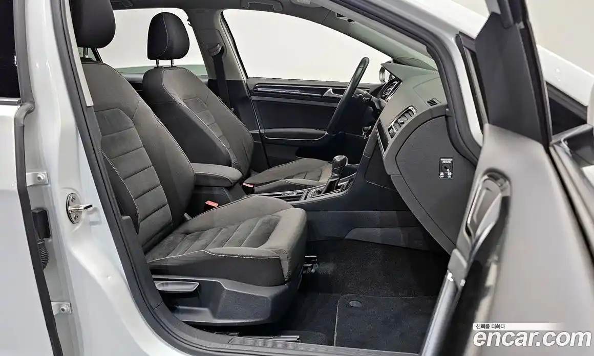 Volkswagen Golf 2013 2.0 Автомат в Москве № 595624, фото 11