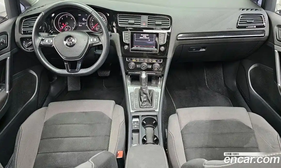 Volkswagen Golf 2013 2.0 Автомат в Москве № 595624, фото 7