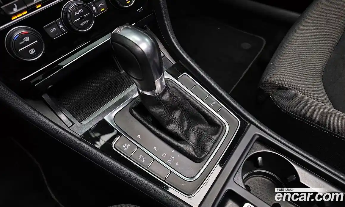 Volkswagen Golf 2013 2.0 Автомат в Москве № 595624, фото 9