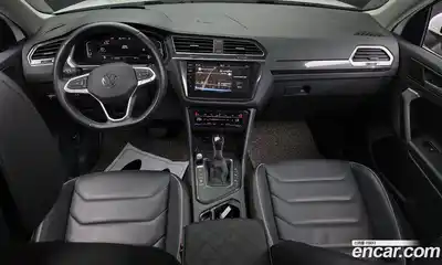 Volkswagen Tiguan 2022 2.0 Автомат в Москве № 595659, миниатюра 7