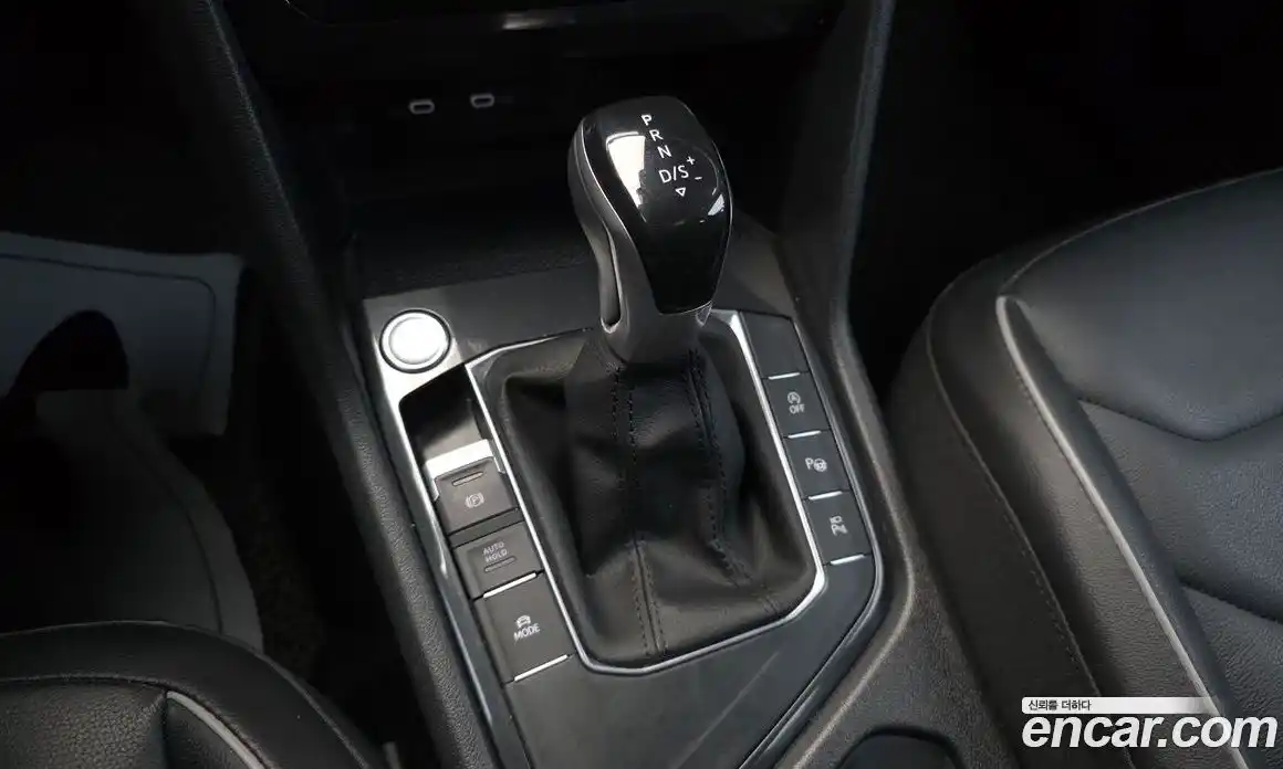 Volkswagen Tiguan 2022 2.0 Автомат в Москве № 595659, фото 9