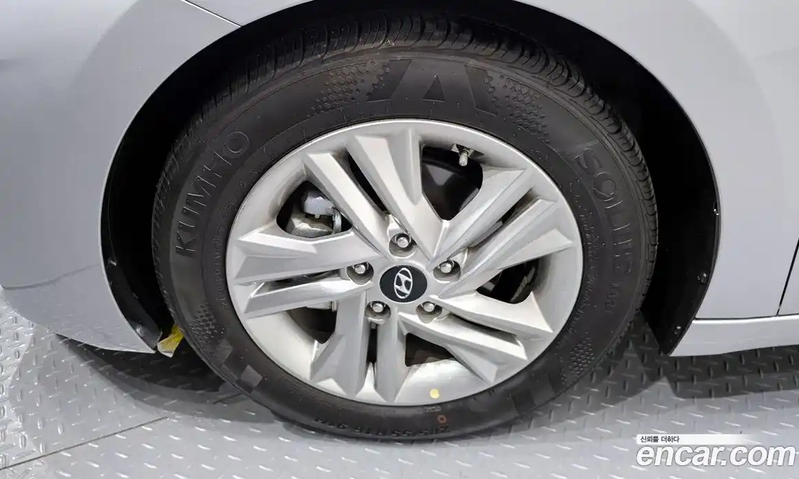 Hyundai Avante 2020 1.6 Автомат в Москве № 607784, фото 5