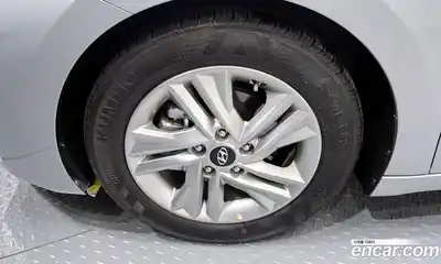 Hyundai Avante 2020 1.6 Автомат в Москве № 607784, миниатюра 5