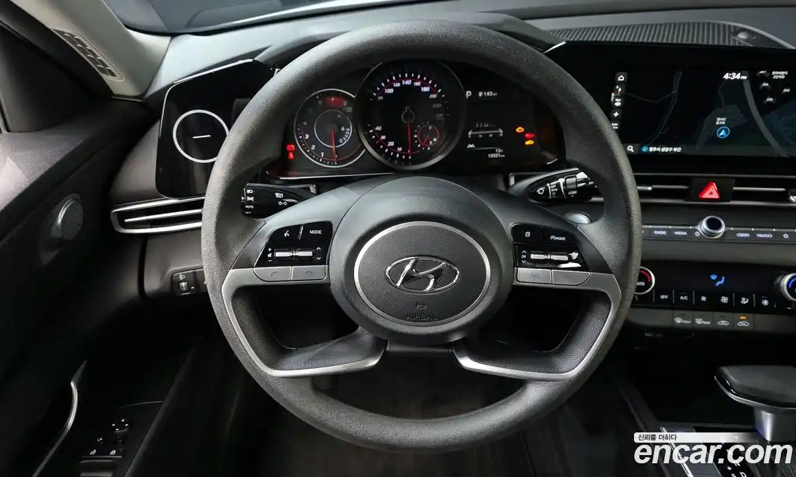 Hyundai Avante 2022 1.6 Автомат в Москве № 607903, фото 19