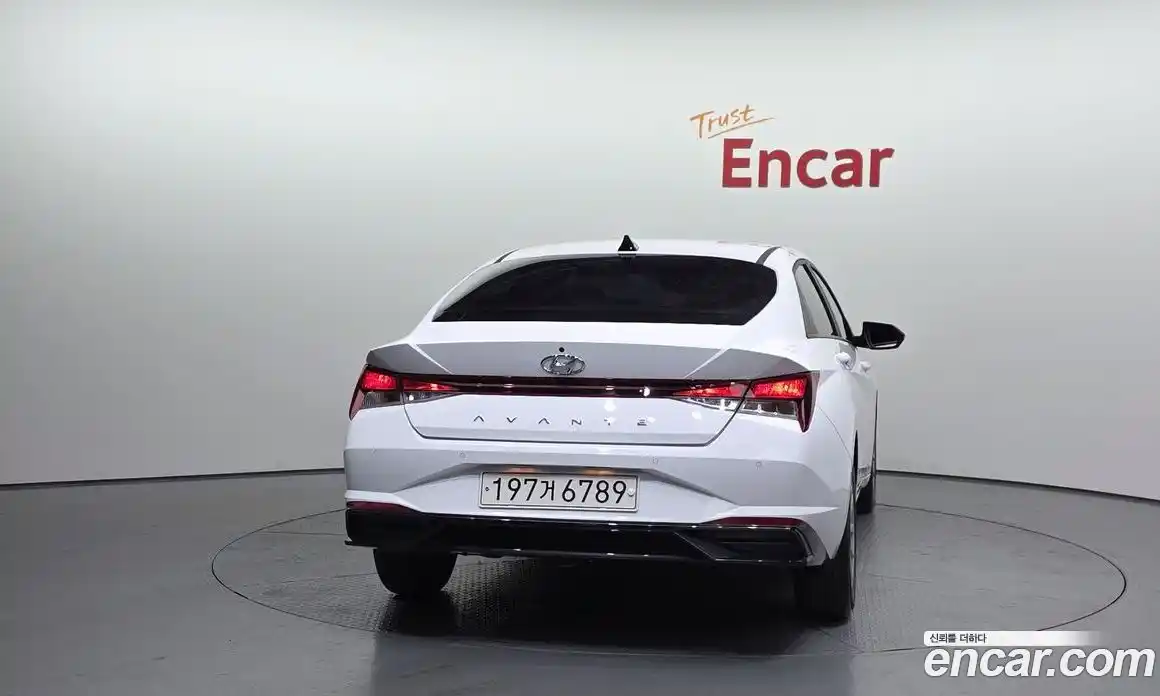 Hyundai Avante 2022 1.6 Автомат в Москве № 607903, фото 4