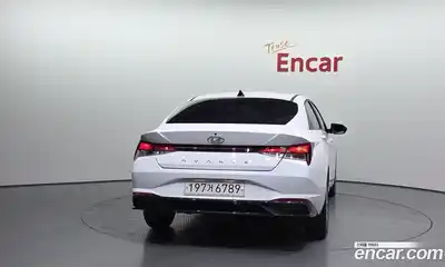 Hyundai Avante 2022 1.6 Автомат в Москве № 607903, миниатюра 4