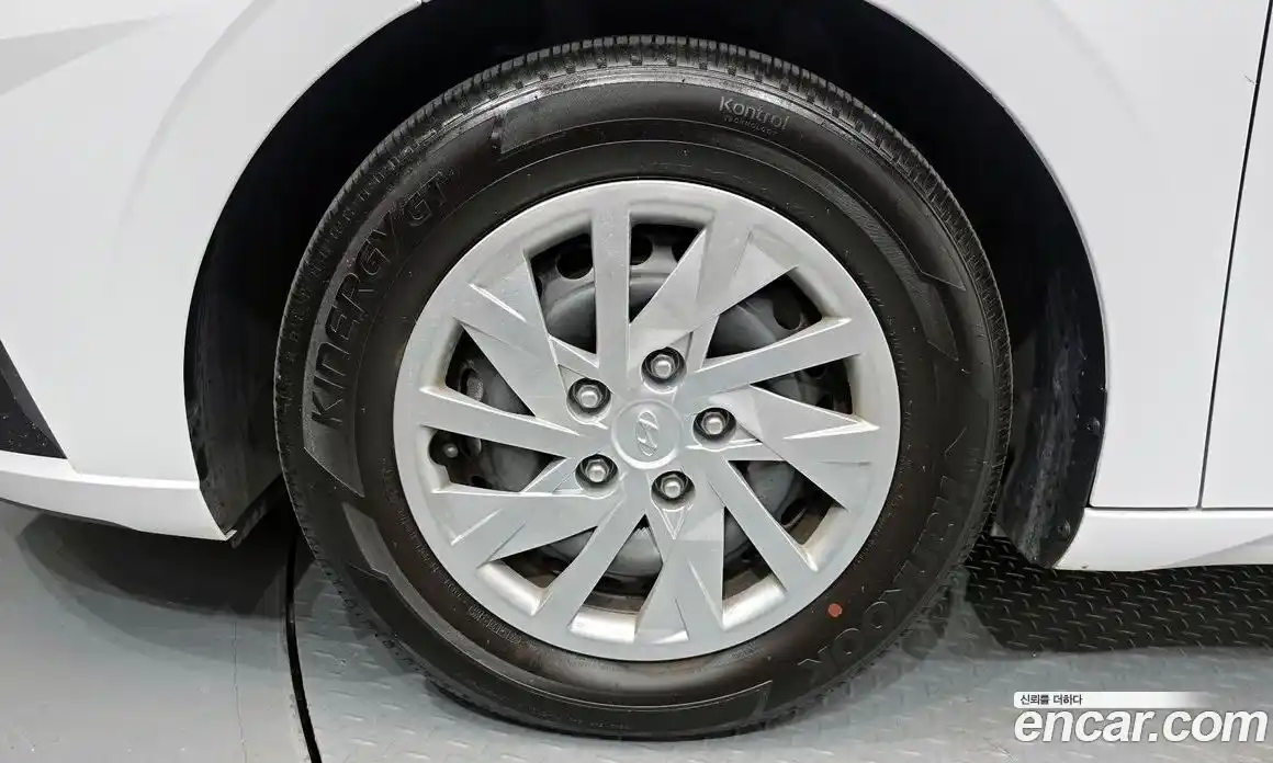 Hyundai Avante 2022 1.6 Автомат в Москве № 607903, фото 5