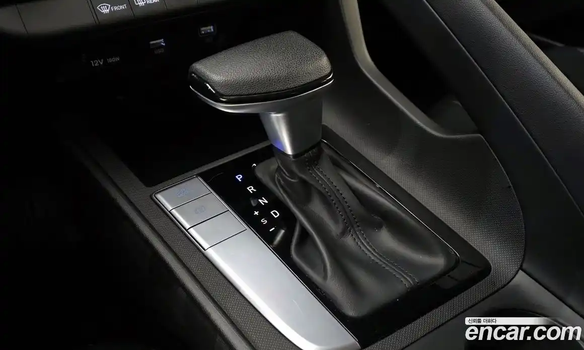 Hyundai Avante 2022 1.6 Автомат в Москве № 607903, фото 9