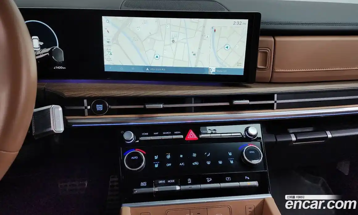 Hyundai Santa Fe 2025 2.5 Автомат в Москве № 608298, фото 14