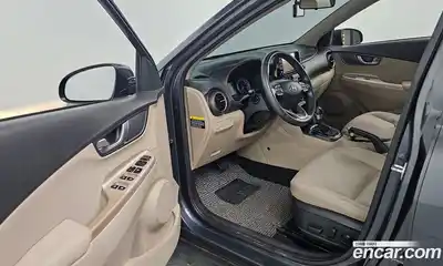 Hyundai Kona 2019 1.6 Автомат в Москве № 608472, миниатюра 10