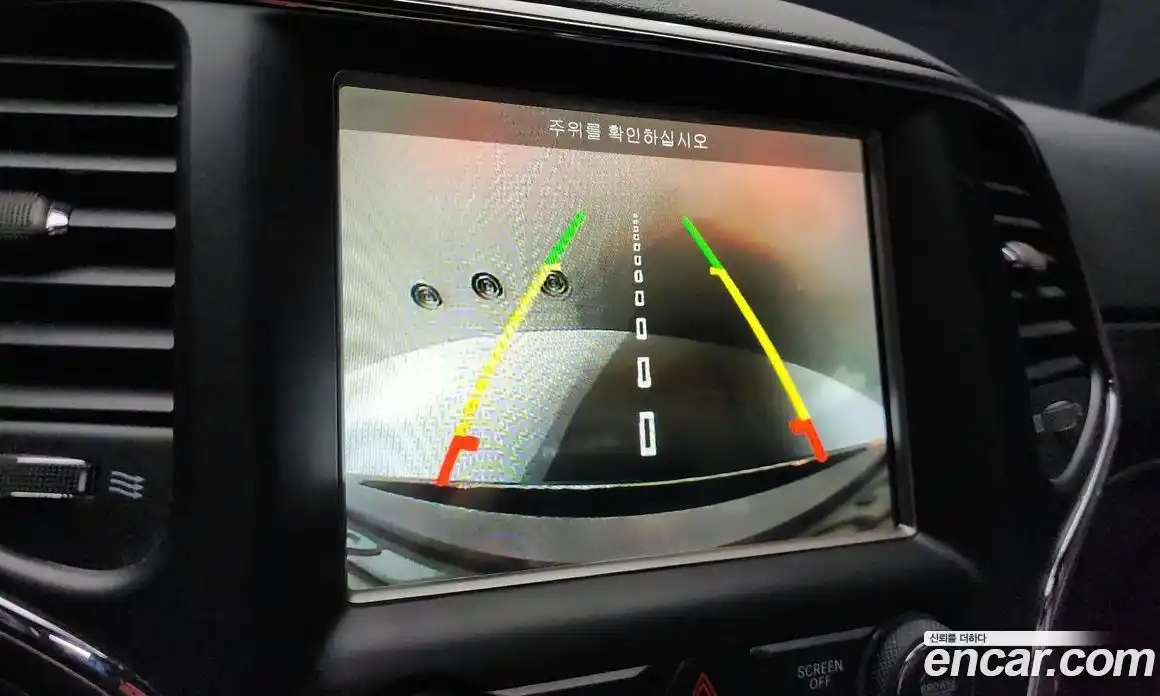 Jeep Cherokee 2018 3.6 Автомат в Москве № 609776, фото 16