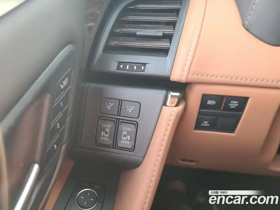 Toyota Alphard 2024 2.5 Автомат в Москве № 609916, фото 13