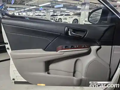 Toyota Camry 2013 2.5 Автомат в Москве № 609938, миниатюра 10