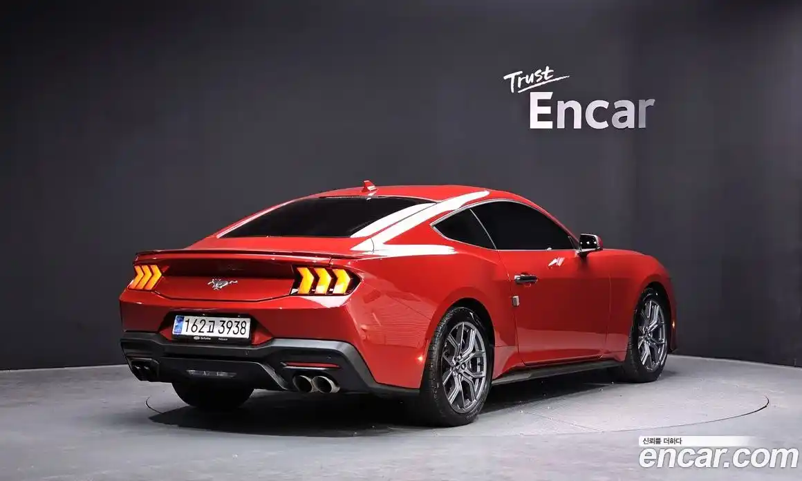 Ford Mustang 2024 2.3 Автомат в Москве № 609978, фото 1