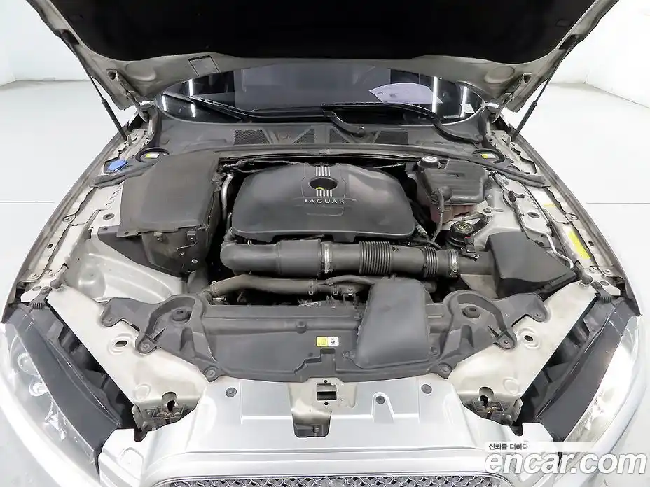 Jaguar XF 2013 2.0 Автомат в Москве № 610833, фото 18