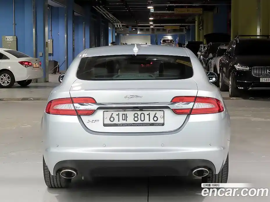 Jaguar XF 2013 2.0 Автомат в Москве № 610833, фото 3