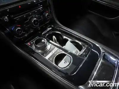 Jaguar XJ 2012 3.0 Автомат в Москве № 610861, миниатюра 11