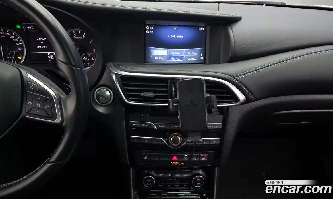 Infiniti Q30 2019 2.0 Автомат в Москве № 610925, фото 14