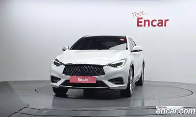 Infiniti Q30 2019 2.0 Автомат в Москве № 610925, миниатюра 3