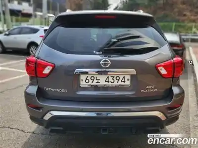 Nissan Pathfinder 2017 3.5 Автомат в Москве № 611371, миниатюра 2