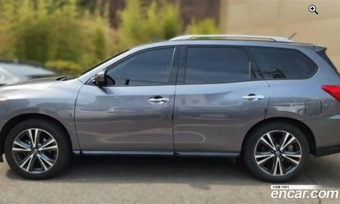 Nissan Pathfinder 2017 3.5 Автомат в Москве № 611371, фото 3
