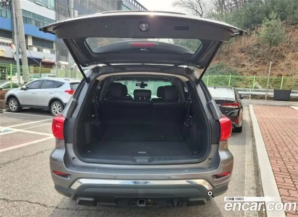 Nissan Pathfinder 2017 3.5 Автомат в Москве № 611371, фото 5