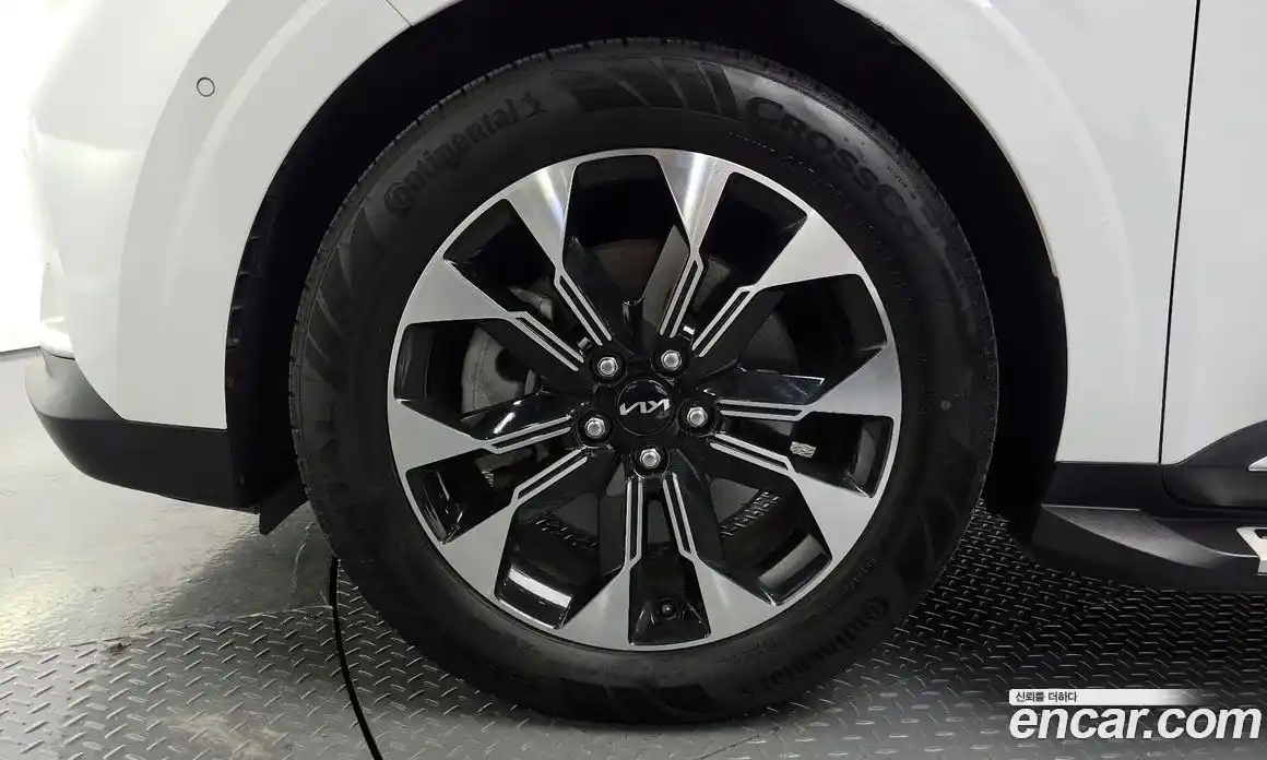 Kia Canival 2023 3.5 Автомат в Москве № 613234, фото 4