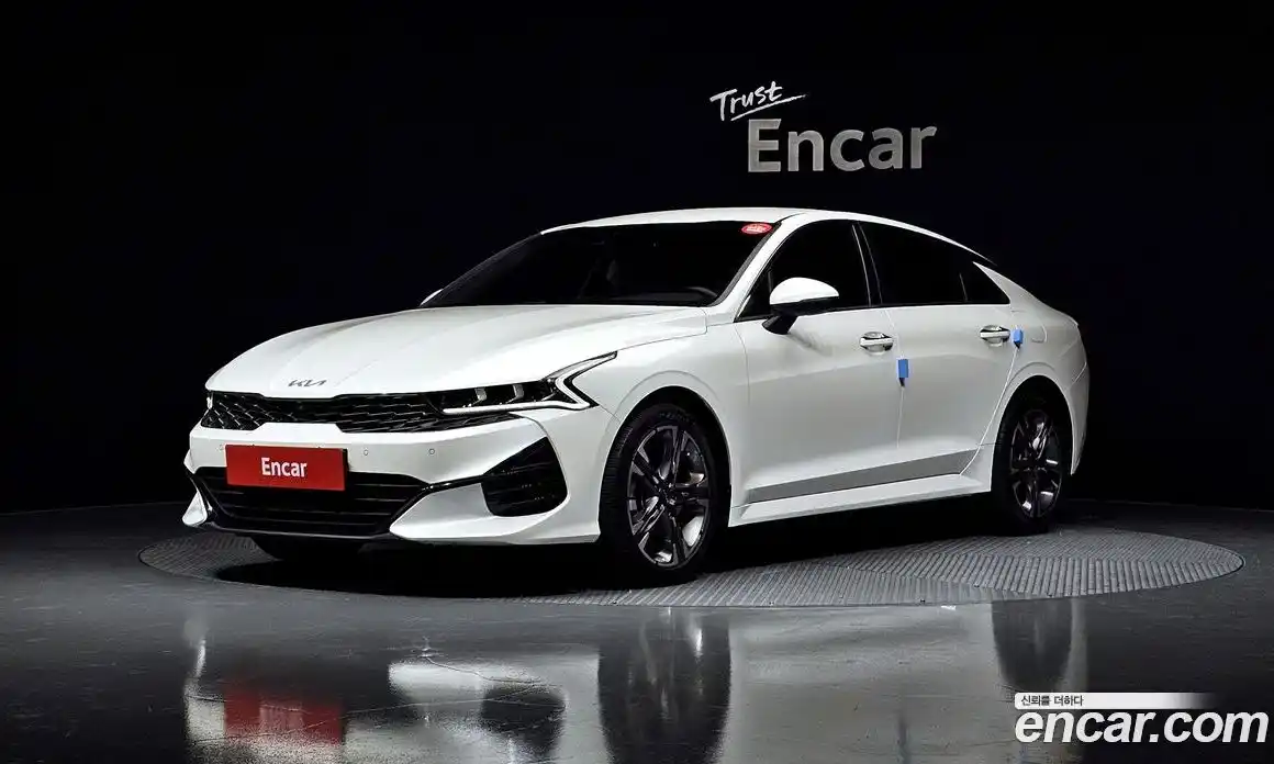 Kia K5 2022 2.0 Автомат в Москве № 613389, фото 1