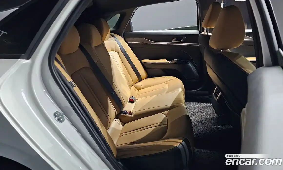 Kia K5 2022 2.0 Автомат в Москве № 613389, фото 12