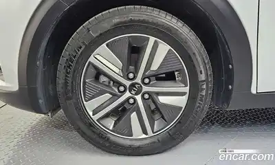 Kia Niro 2020 1.6 Автомат в Москве № 613642, миниатюра 5