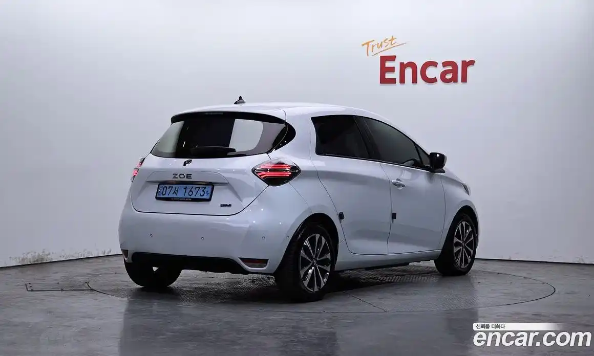 Renault Zoe 2021 0.2 Автомат в Москве № 613782, фото 1