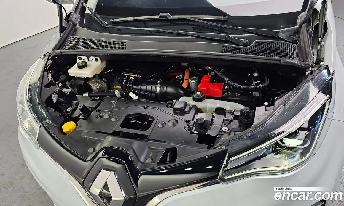 Renault Zoe 2021 0.2 Автомат в Москве № 613782, фото 5