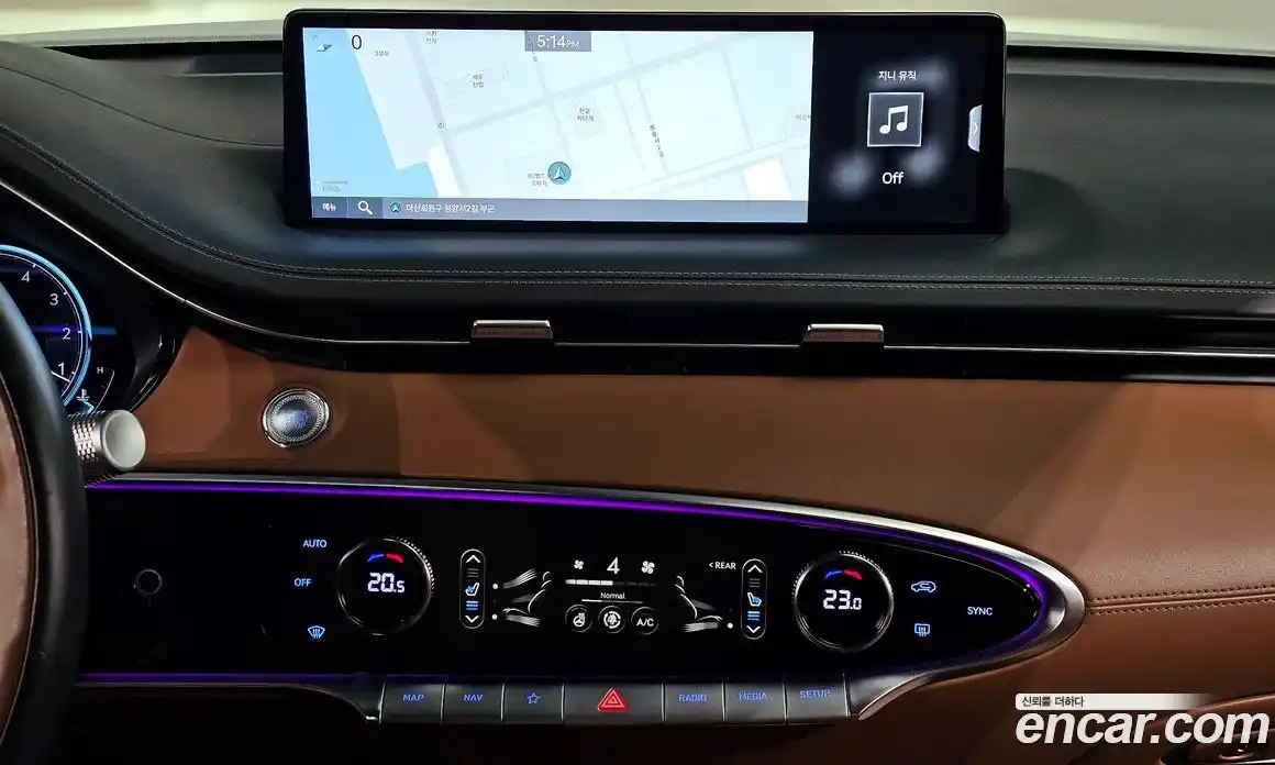 Genesis GV70 2021 2.5 Автомат в Москве № 614747, фото 14