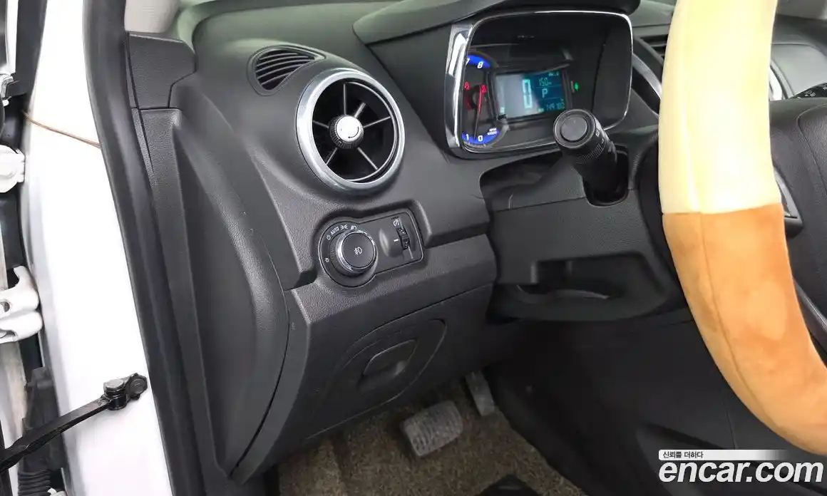 Chevrolet Trax 2015 1.4 Автомат в Москве № 615233, фото 13