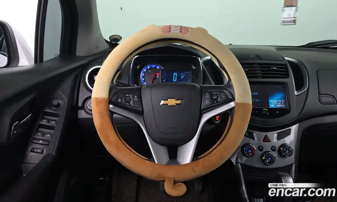 Chevrolet Trax 2015 1.4 Автомат в Москве № 615233, фото 14