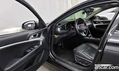Genesis G70 2018 2.0 Автомат в Москве № 615709, миниатюра 10