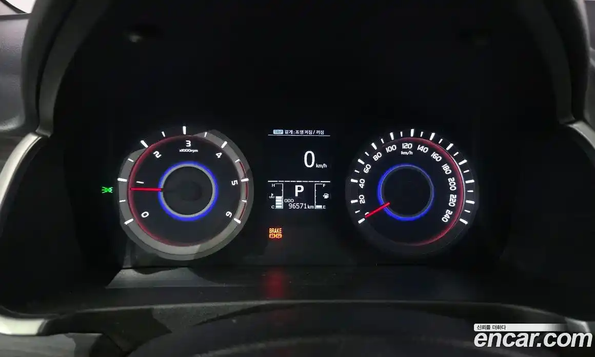 SsangYong Korando 2016 2.2 Автомат в Москве № 616781, фото 8