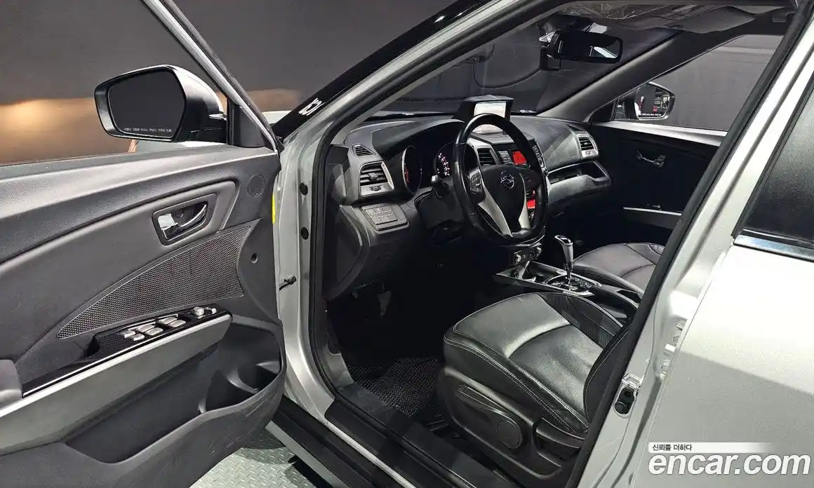 SsangYong TIBOLI 2015 1.6 Автомат в Москве № 616987, фото 12