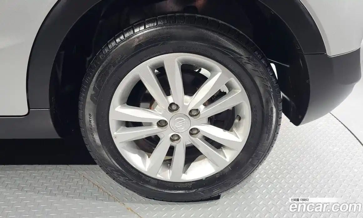 SsangYong TIBOLI 2015 1.6 Автомат в Москве № 616987, фото 5