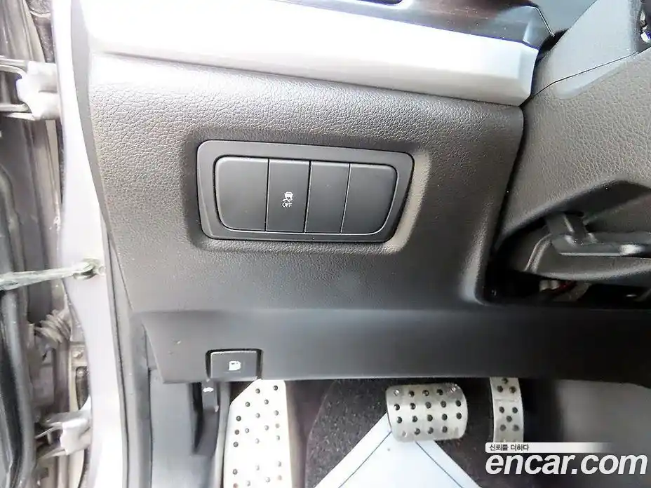 SsangYong Korando 2015 2.0 Автомат в Москве № 617841, фото 12