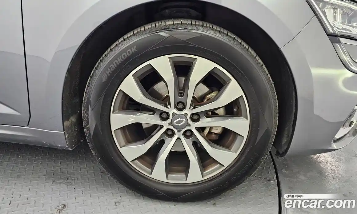 Renault SM6 2024 2.0 Автомат в Москве № 618118, фото 5