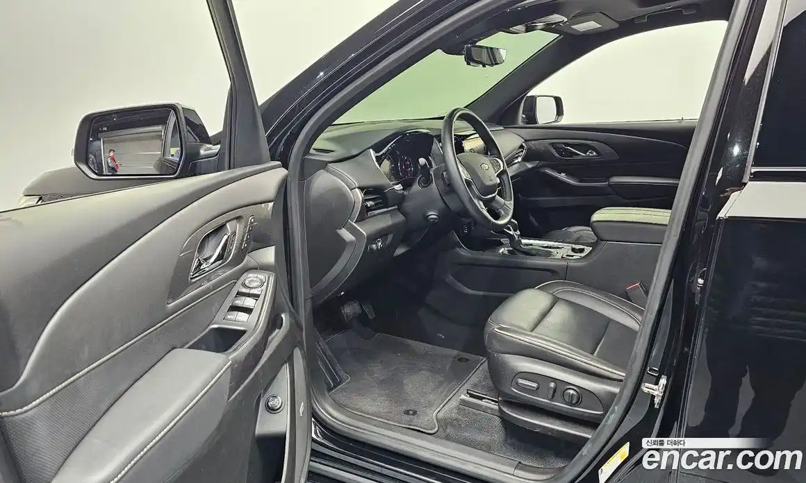 Chevrolet Traverse 2023 3.6 Автомат в Москве № 618151, фото 9