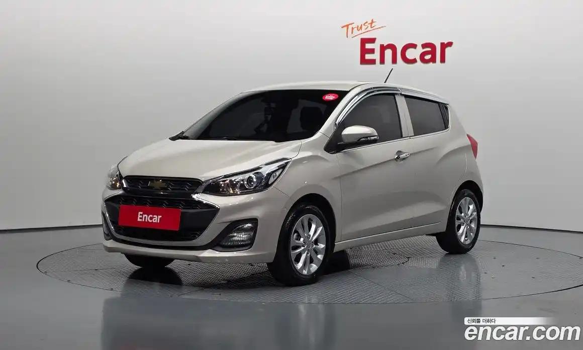 Chevrolet Spark 2021 1.0 Автомат в Москве № 618419, фото 1